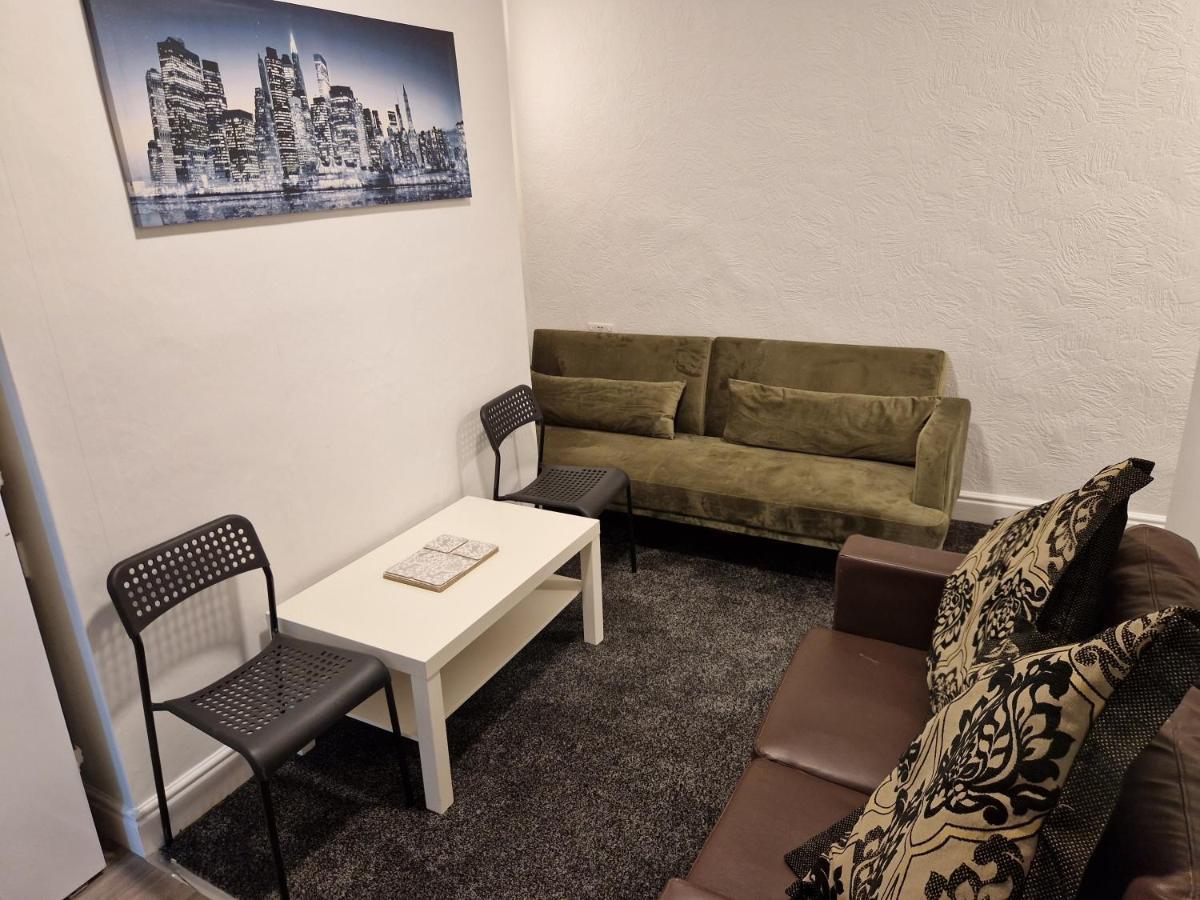 Birtley  Birtley'S Diamond 3 Bed Apt, Sleeps 6 Guests מראה חיצוני תמונה